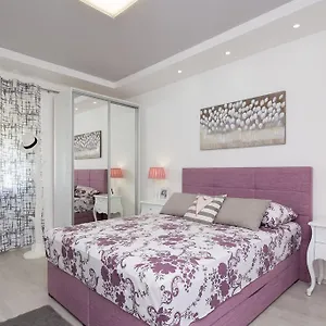 Old Luxury Iris Apartment