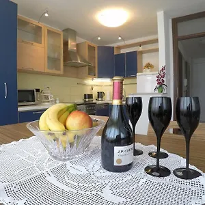 Pizzybondo Apartment
