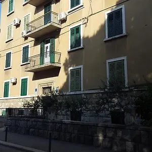 Lelli Apartment